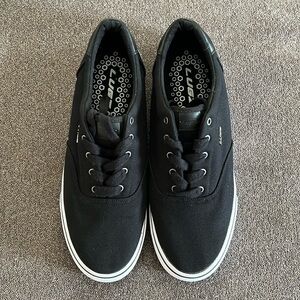 Lugz Men’s Magic-060 Avi Canvas Low Top Skate Sneaker